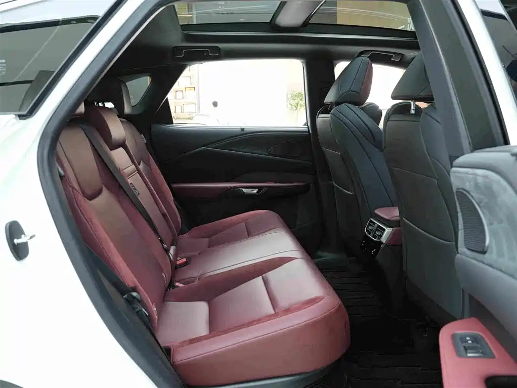 Lexus RX — миниатюра 13