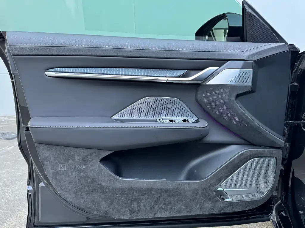 ZEEKR EXTREME KRYPTON 001