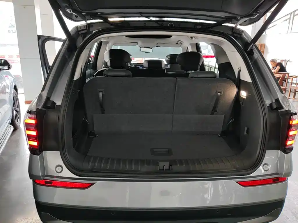 Ford Edge — миниатюра 19