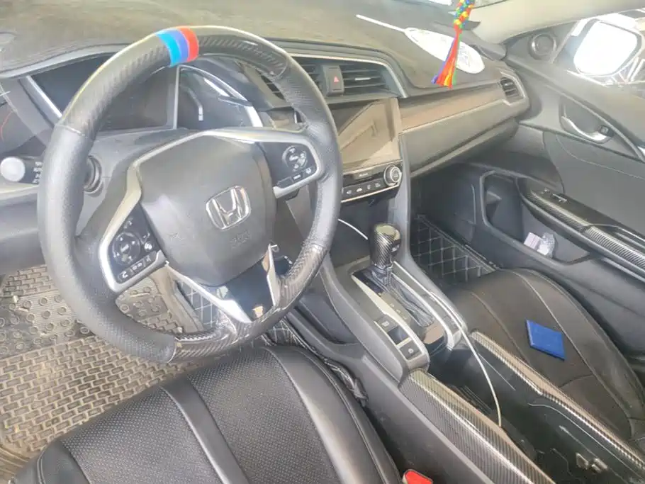 Honda Civic — миниатюра 12