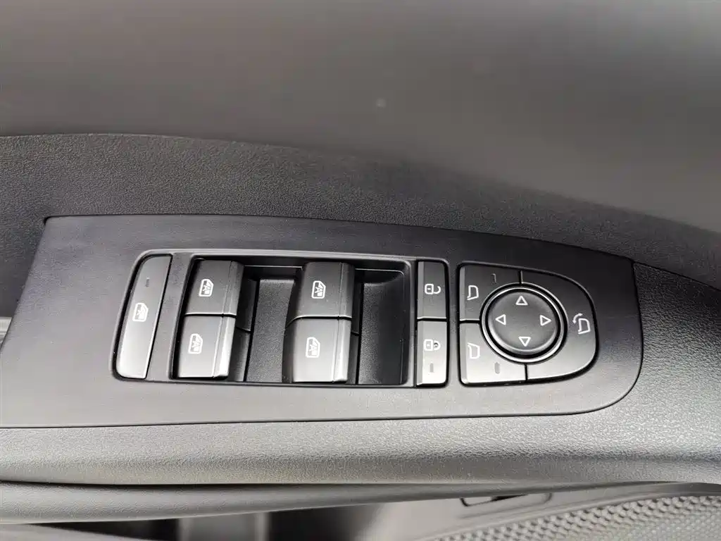 BYD SEAL 06 NEW ENERGY