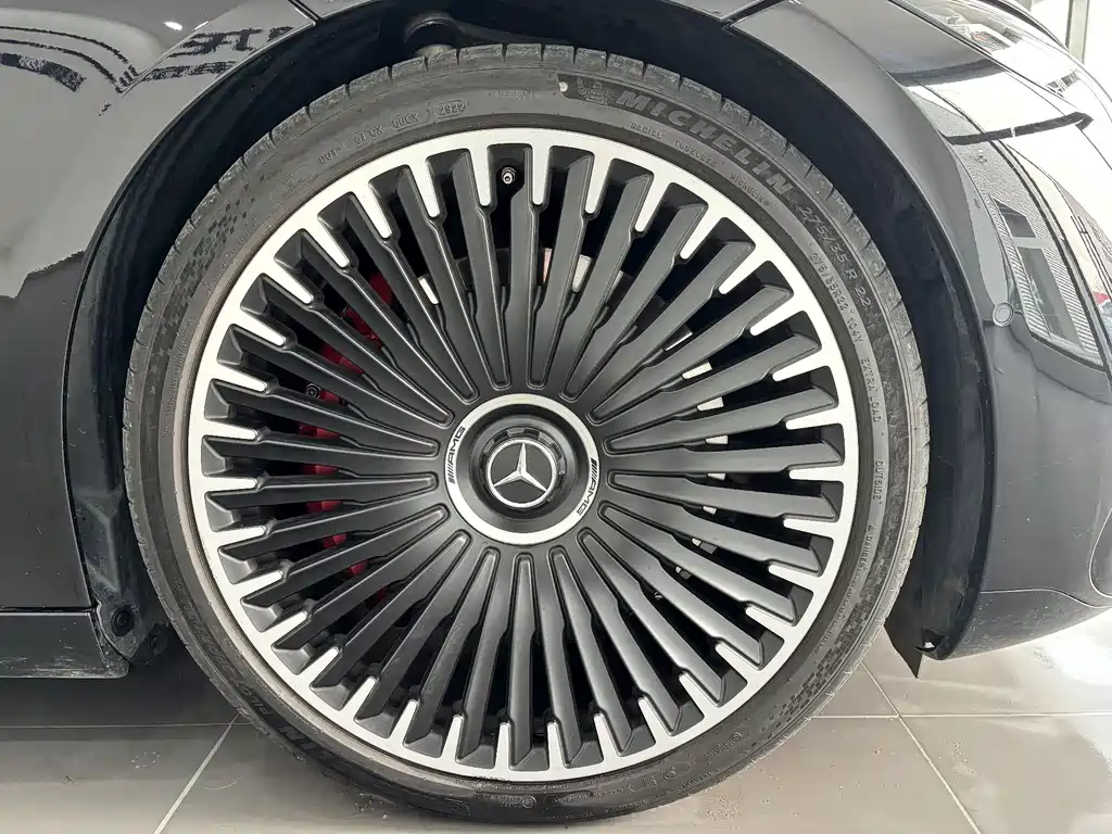 MERCEDES-BENZ EQS AMG