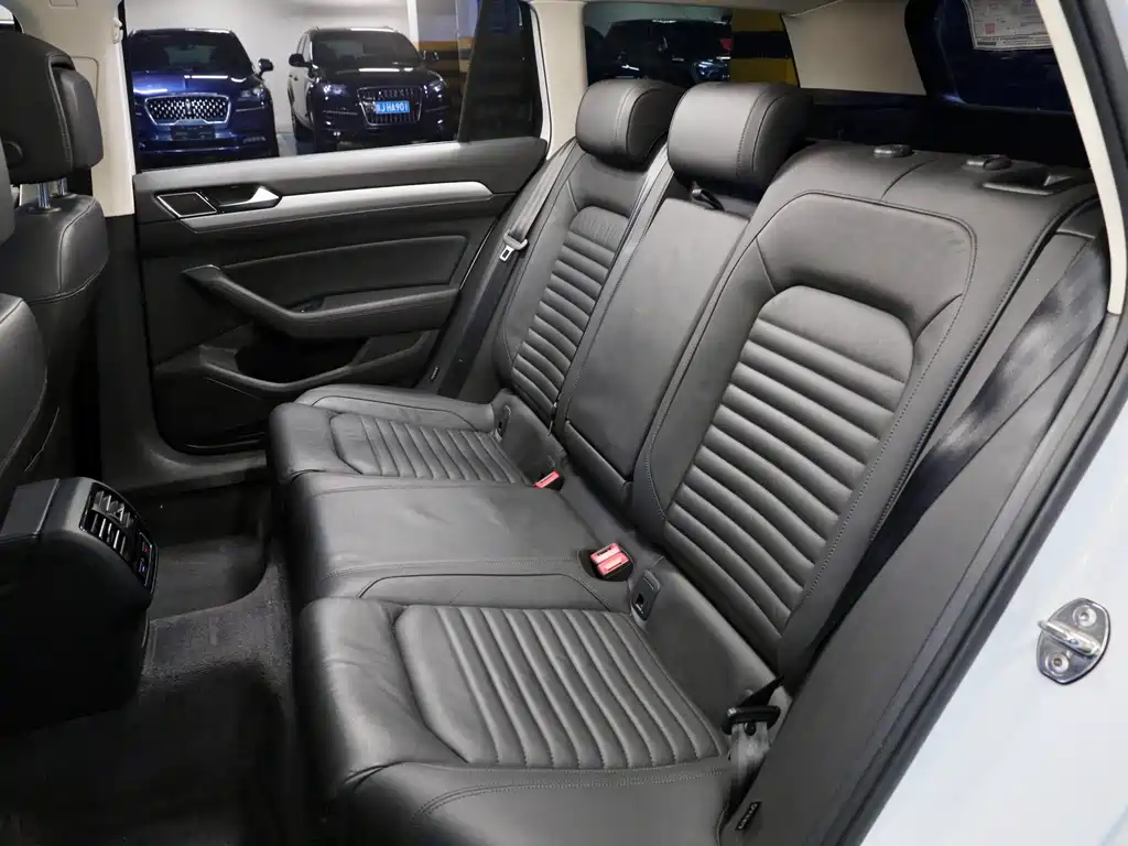 Volkswagen Variant 380TSI 2WD Comfort Travel Edition, фото 9