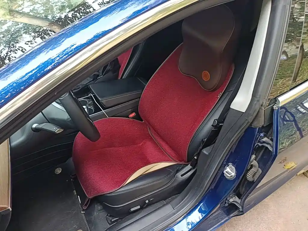 Tesla Model 3 — миниатюра 15