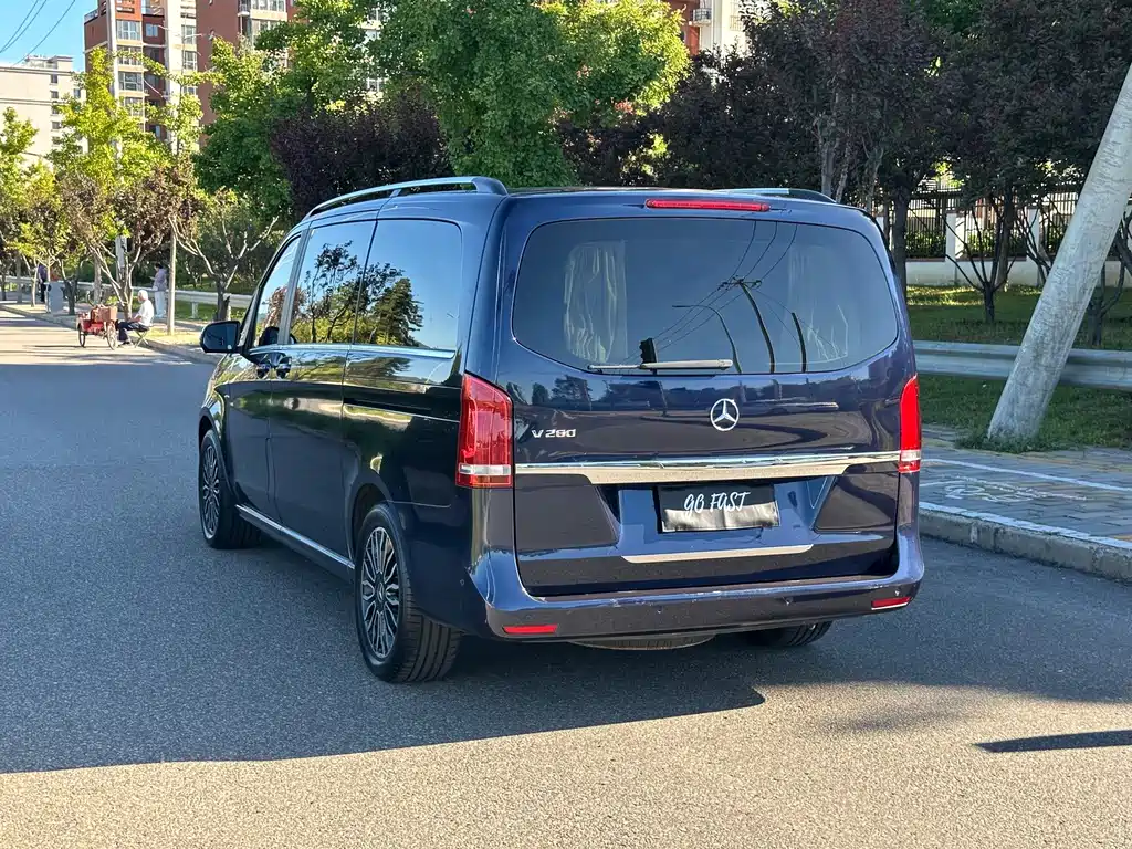 Mercedes-Benz V-Class — миниатюра 6