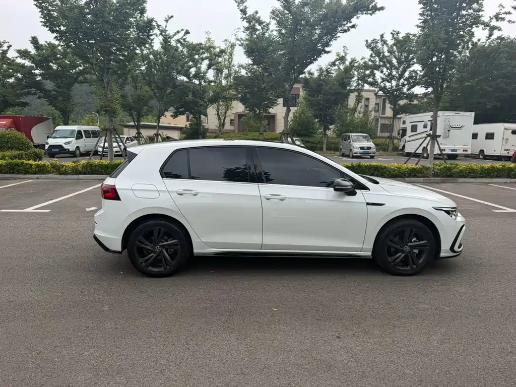 Volkswagen Golf — миниатюра 4