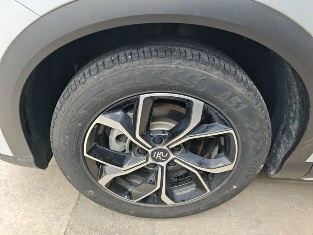 BYD Yuan Plus — миниатюра 23