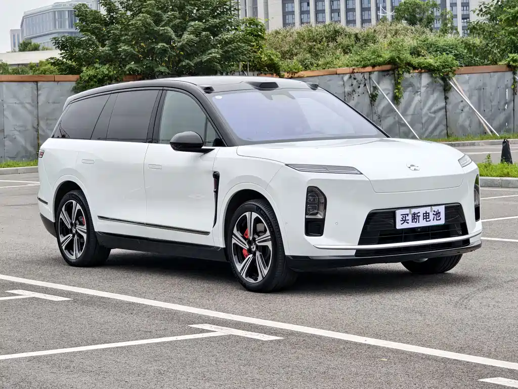 NIO ES8 — миниатюра 3