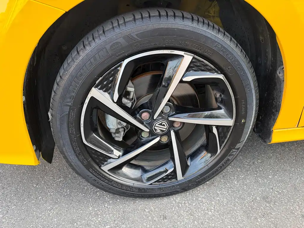 MG MG5 — миниатюра 3