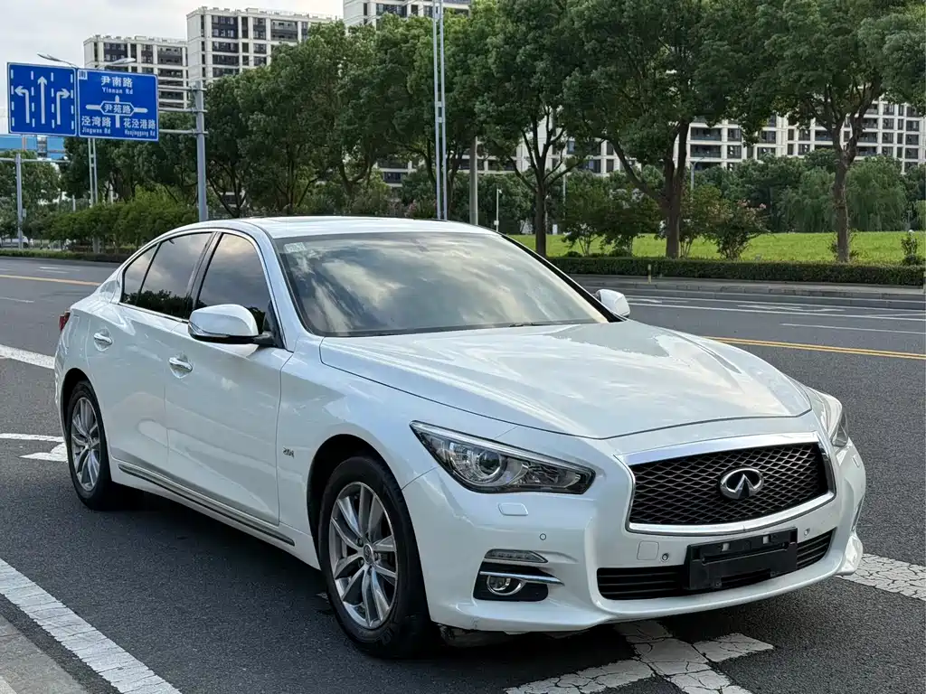 Infiniti Q50L — миниатюра 3