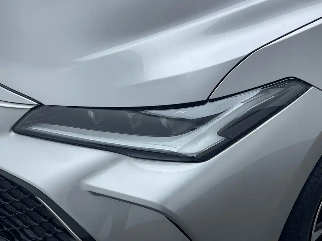 Toyota Avalon — миниатюра 11