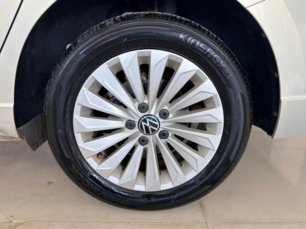 Volkswagen Lavida — миниатюра 22