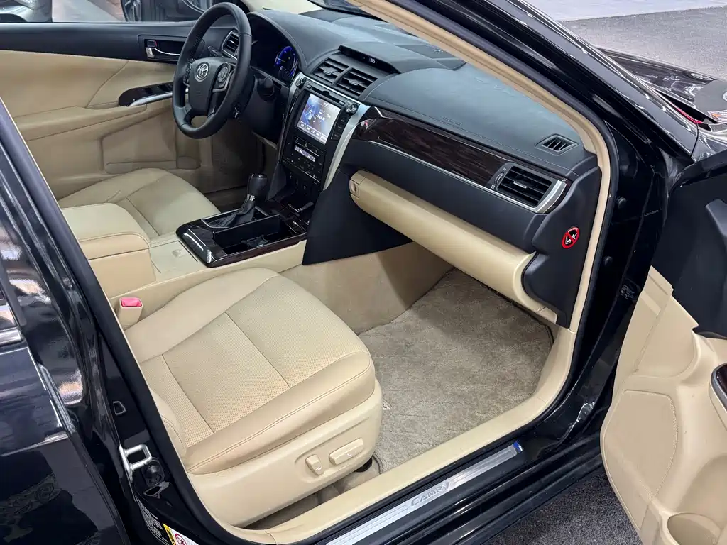 Toyota Camry — миниатюра 15