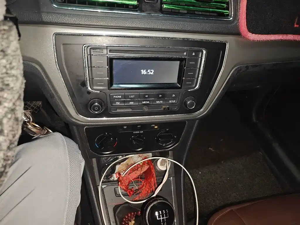 Volkswagen Lavida — миниатюра 6