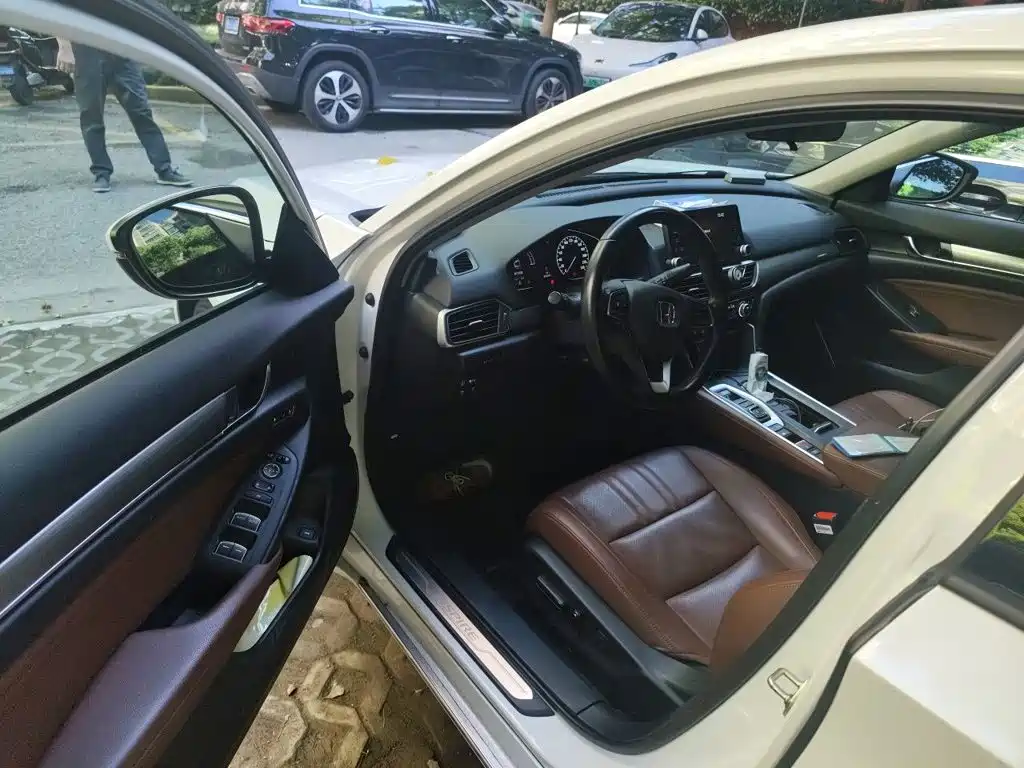 Honda Inspire — миниатюра 12