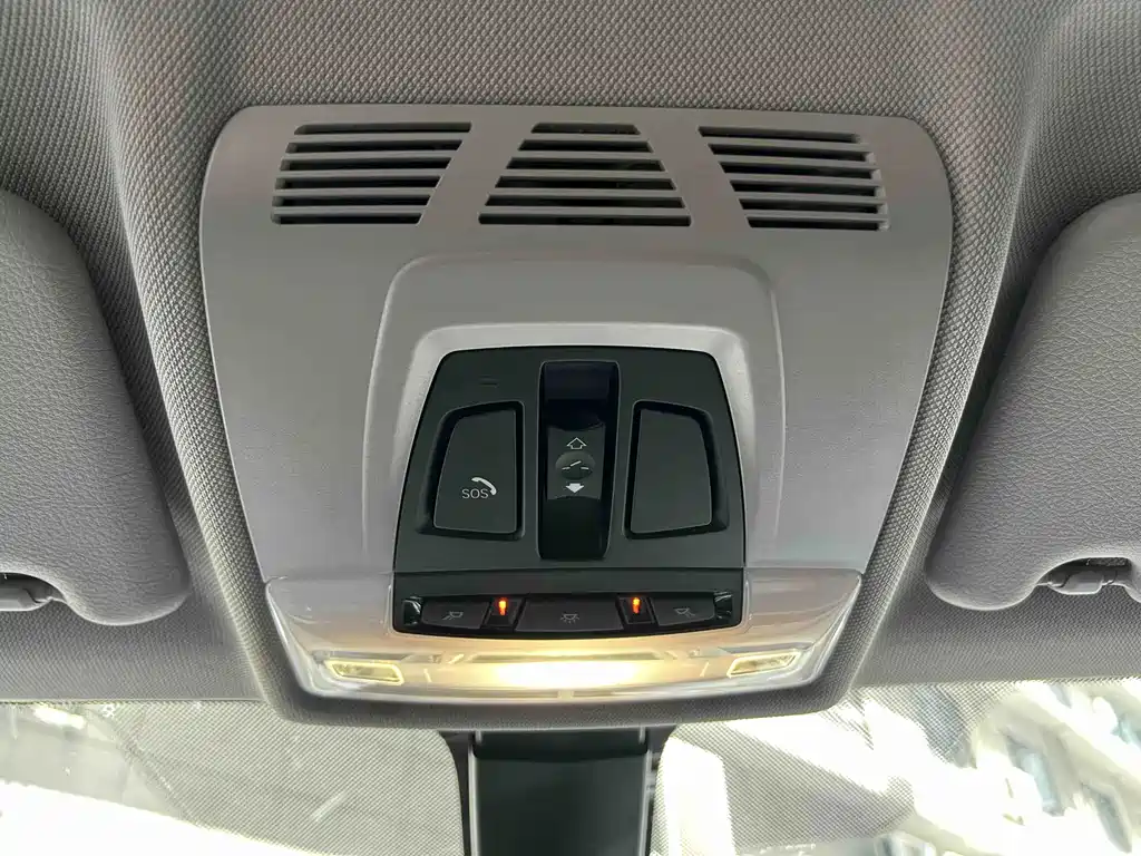 BMW X1 — миниатюра 8