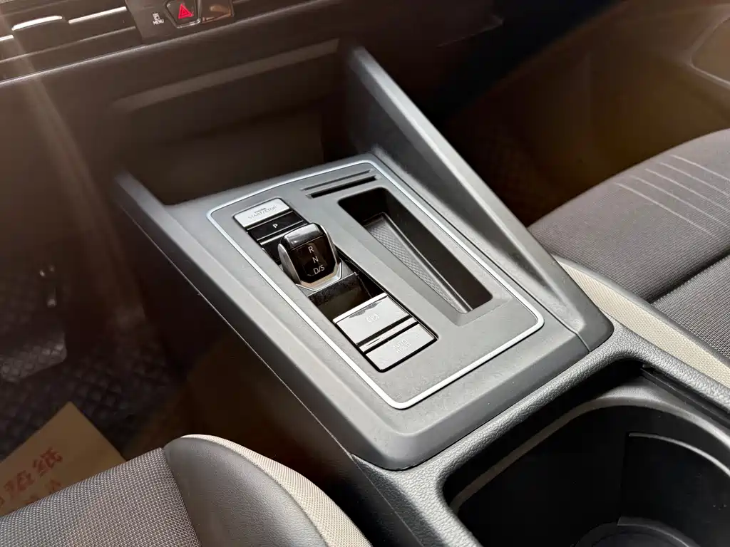 Volkswagen Golf — миниатюра 17