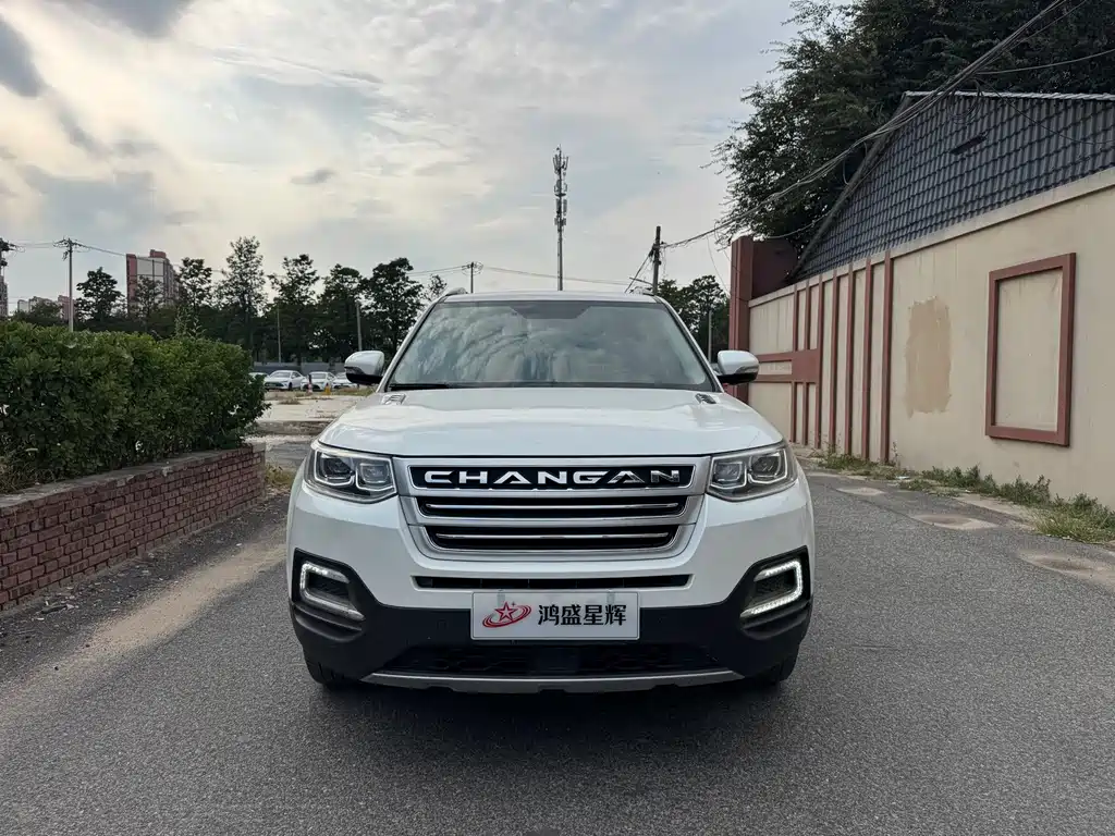 Changan CS95 — миниатюра 2