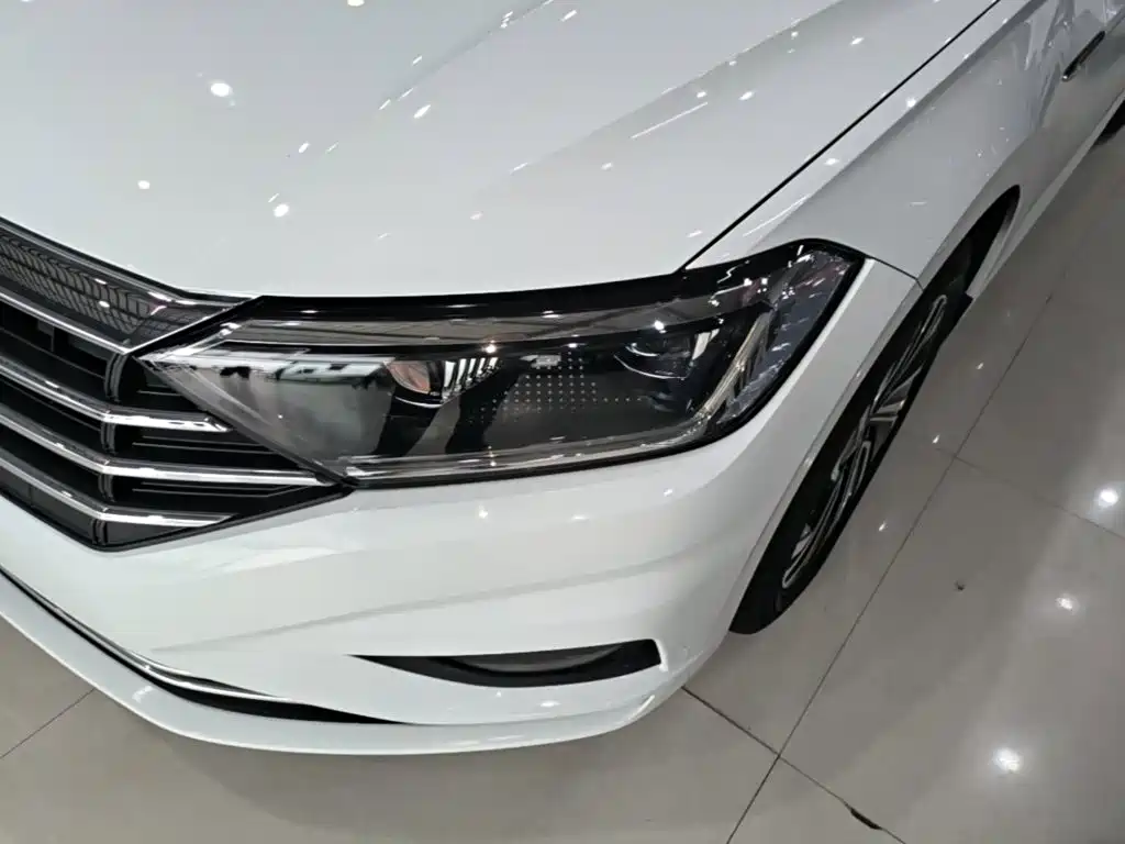 Volkswagen Sagitar — миниатюра 24