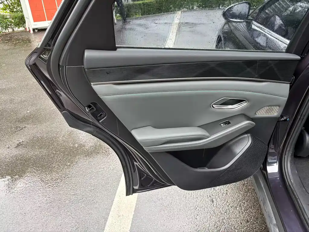 BYD Qin L — миниатюра 10