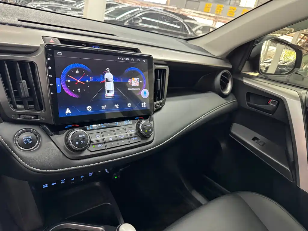Toyota RAV4 — миниатюра 15