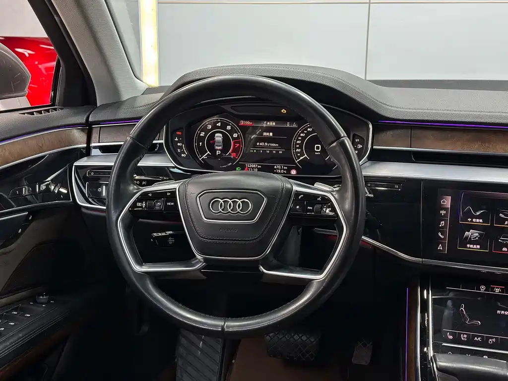 Audi A8 — миниатюра 7