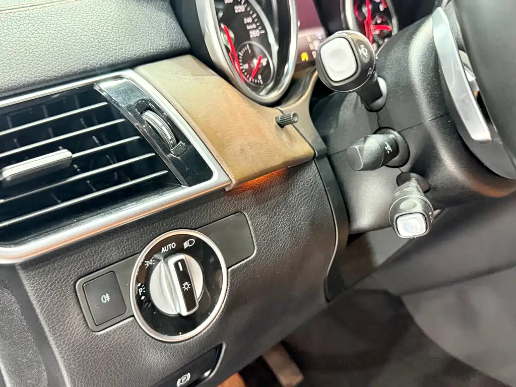 Mercedes-Benz GLS — миниатюра 8