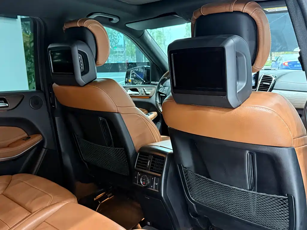Mercedes-Benz GLS — миниатюра 13