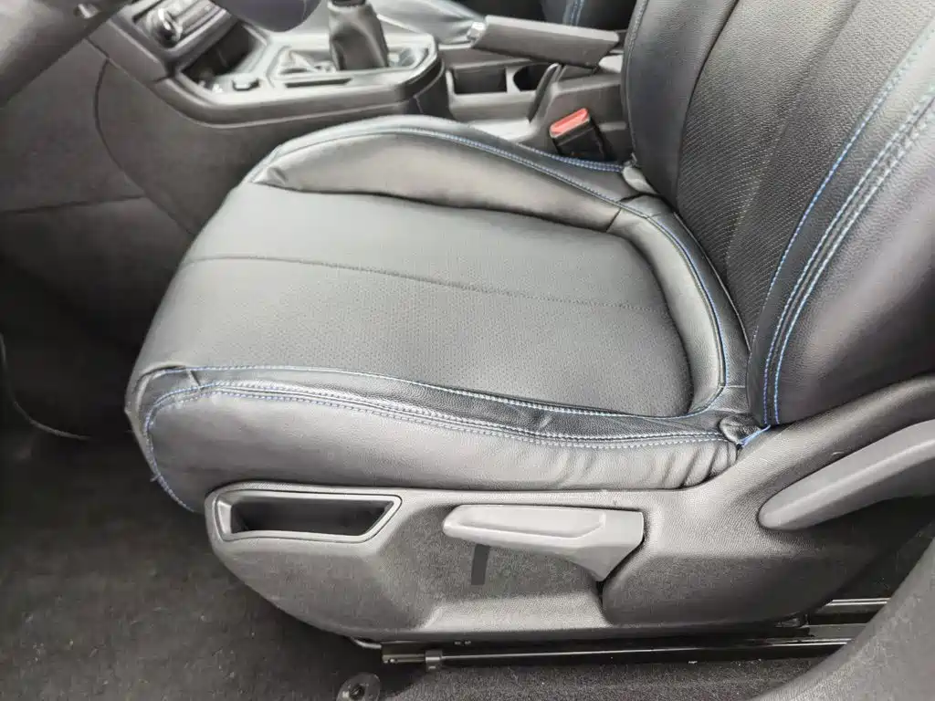 Peugeot 308 — миниатюра 20