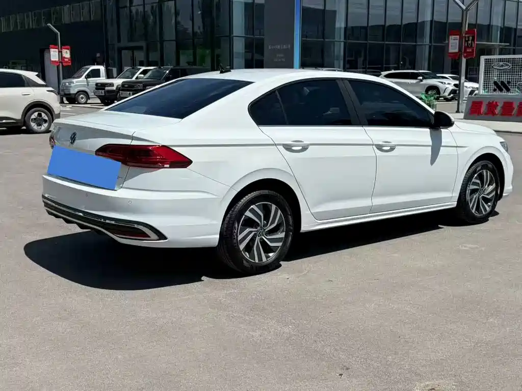 Volkswagen Bora — миниатюра 6