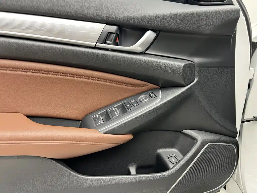 Honda Inspire — миниатюра 8