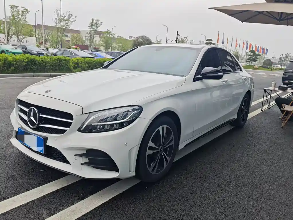 Mercedes-Benz C-Class 2020