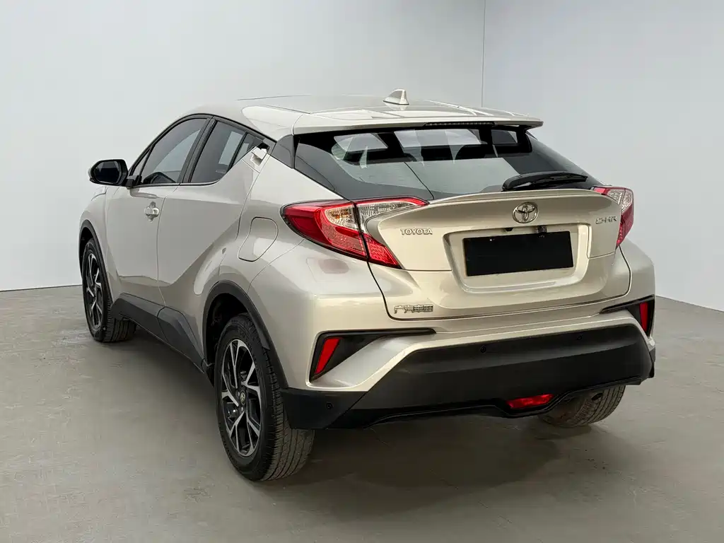 TOYOTA C HR