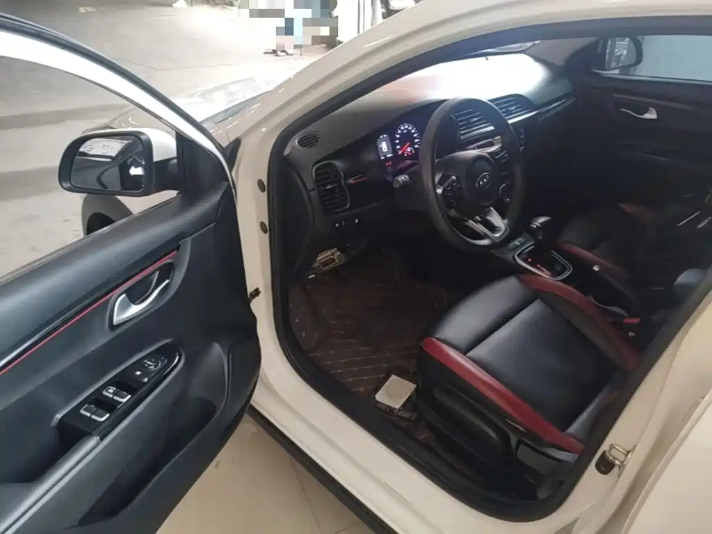 Kia KX Cross — миниатюра 16