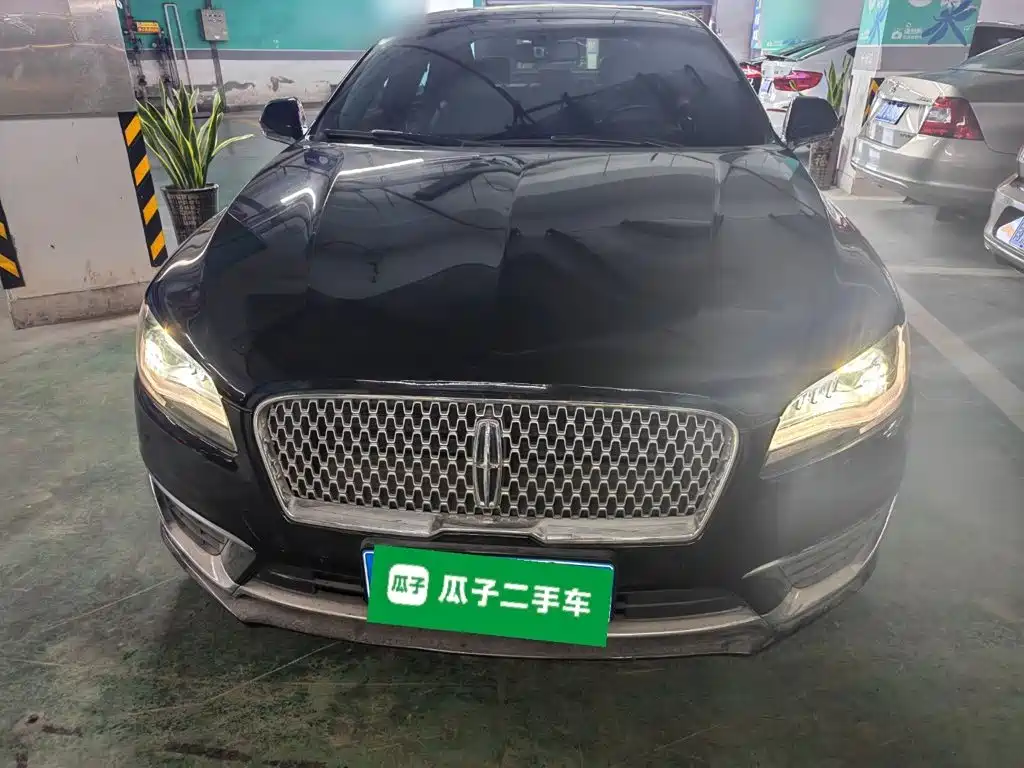 Lincoln MKZ — миниатюра 3