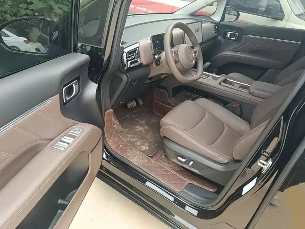 Wuling Xingguang 730 New Energy — миниатюра 16