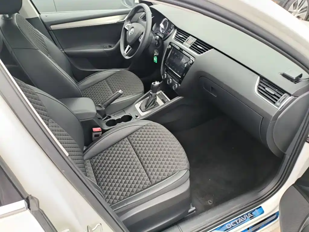 Skoda Octavia — миниатюра 25