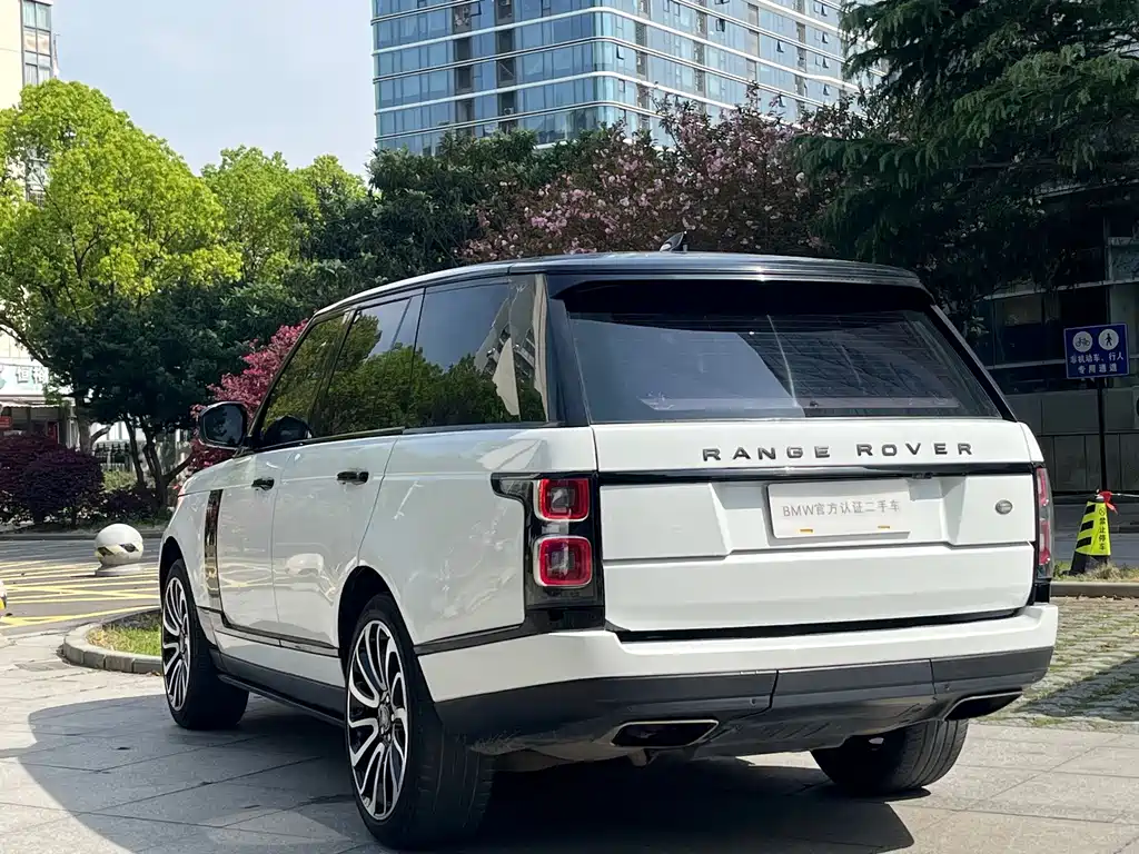 Land Rover Range Rover — миниатюра 14