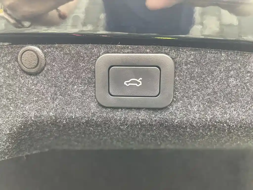 Hongqi H7 1.8T Comfort Edition, фото 10