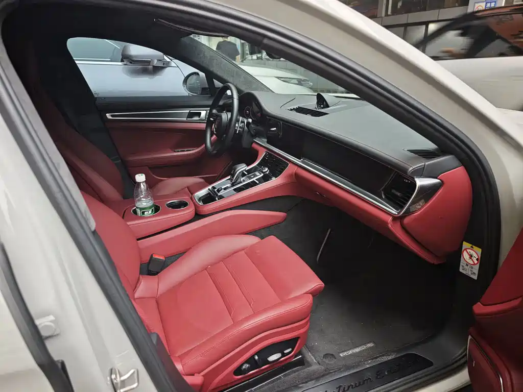 Porsche Panamera — миниатюра 5