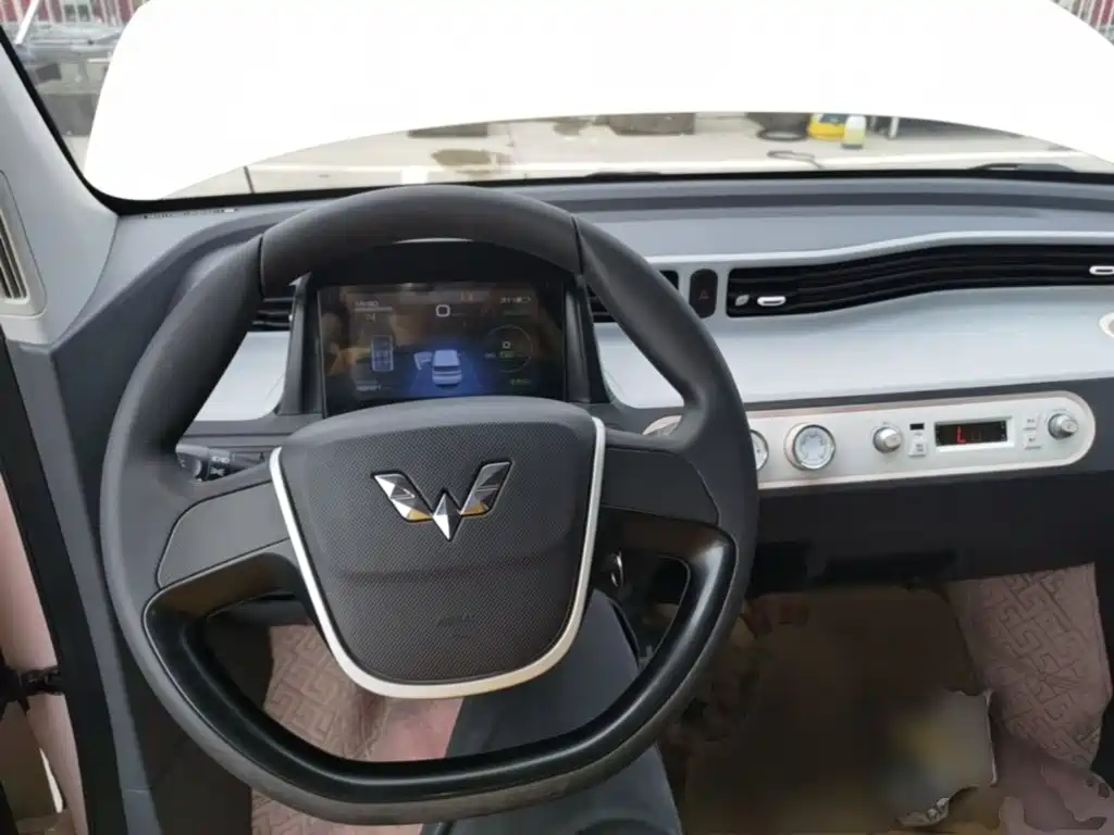 Wuling MINIEV — миниатюра 11