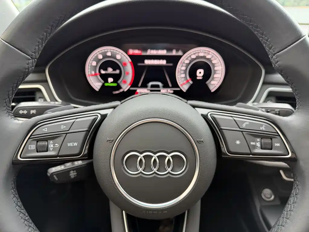 Audi A4L — миниатюра 11