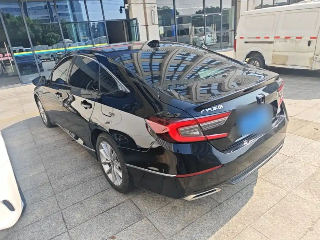 Honda Accord — миниатюра 5