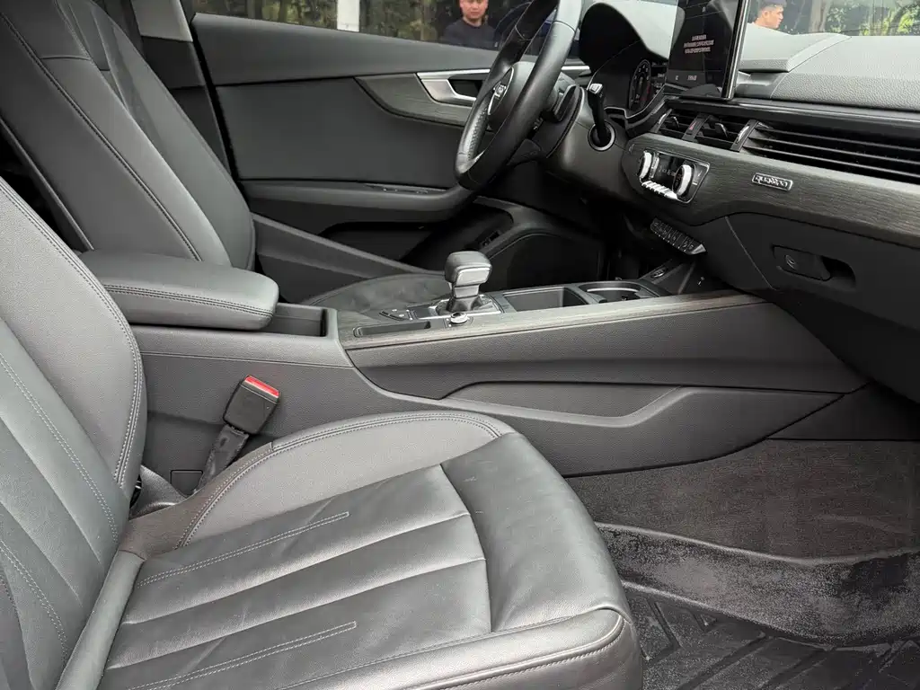 Audi A4 (Import) — миниатюра 11