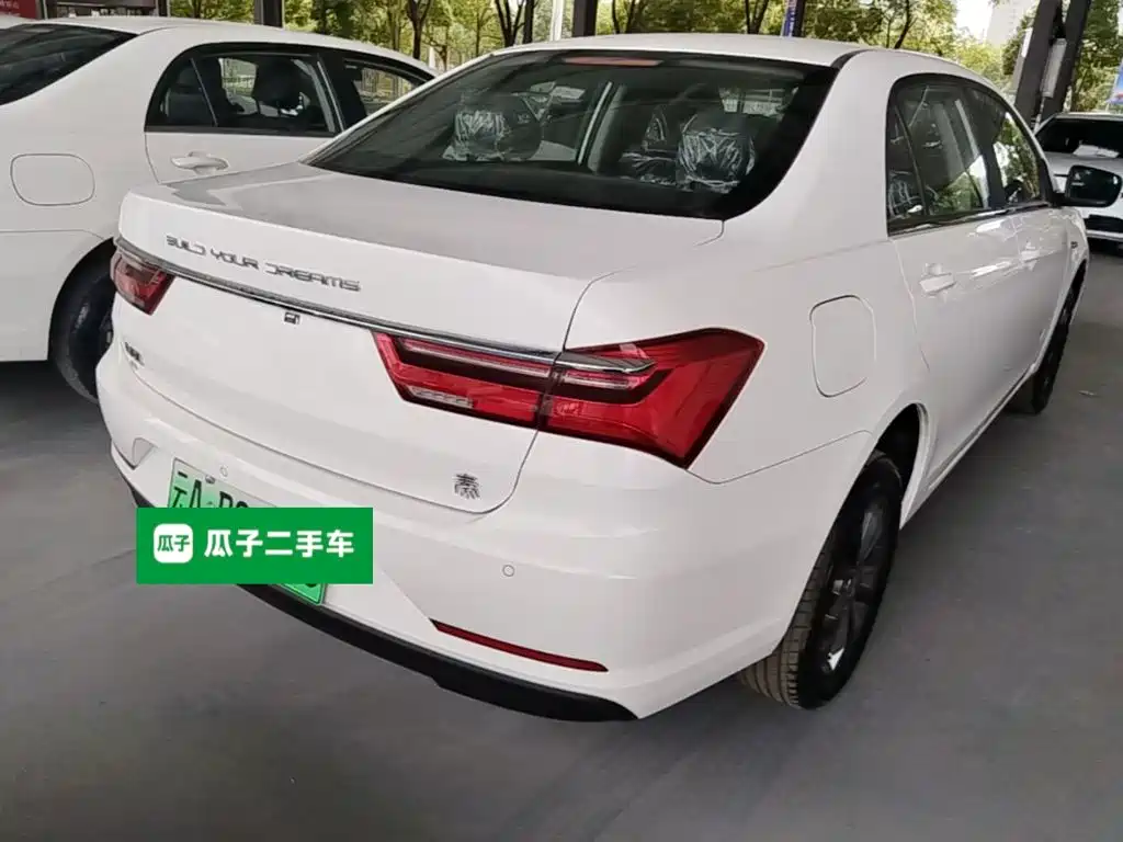 BYD Qin NEV — миниатюра 7