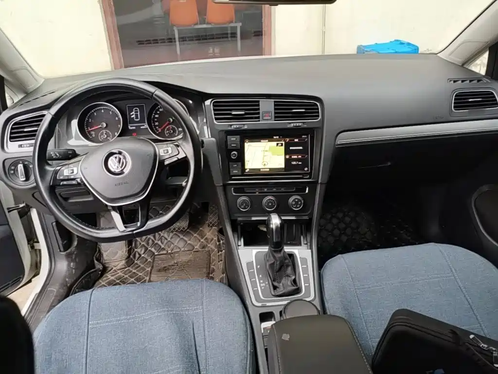 Volkswagen Golf — миниатюра 10
