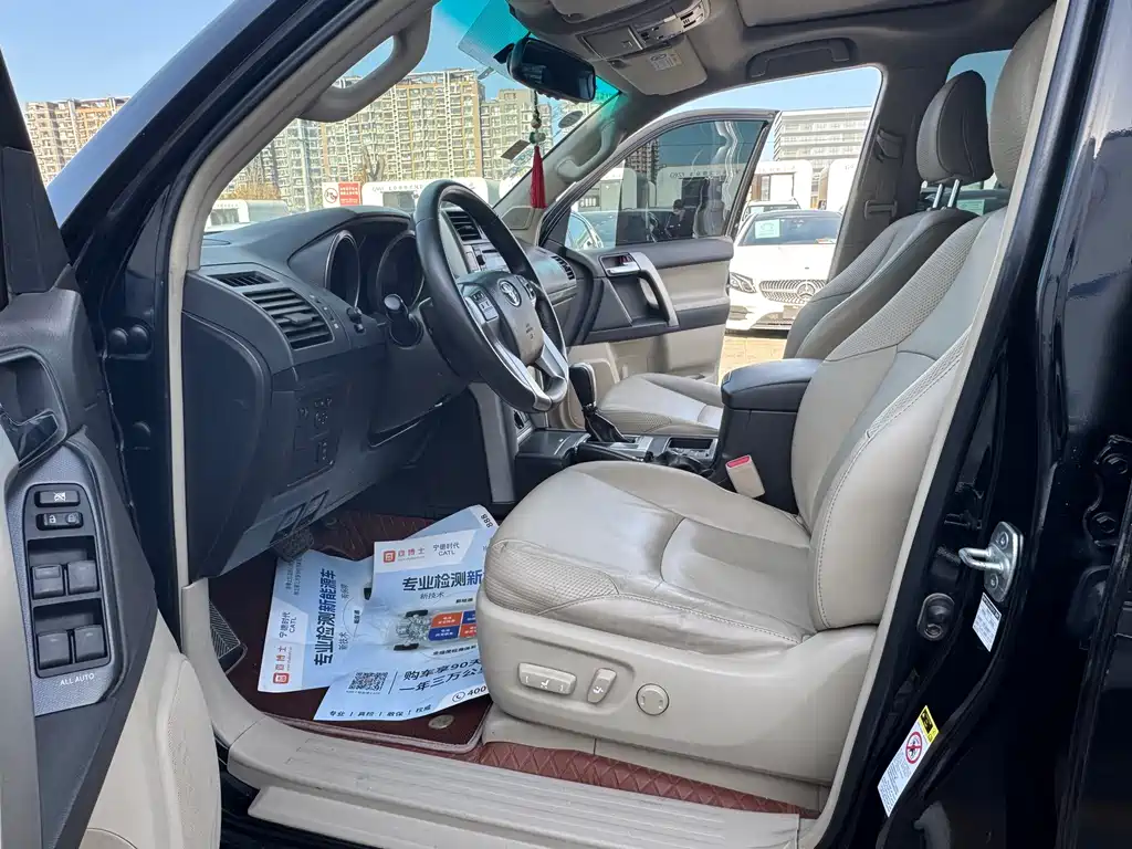 Toyota Land Cruiser Prado 2010 4.0L AT TX-L