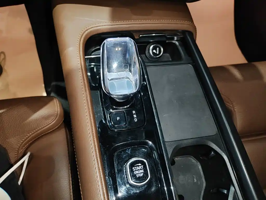 Volvo S90 — миниатюра 14