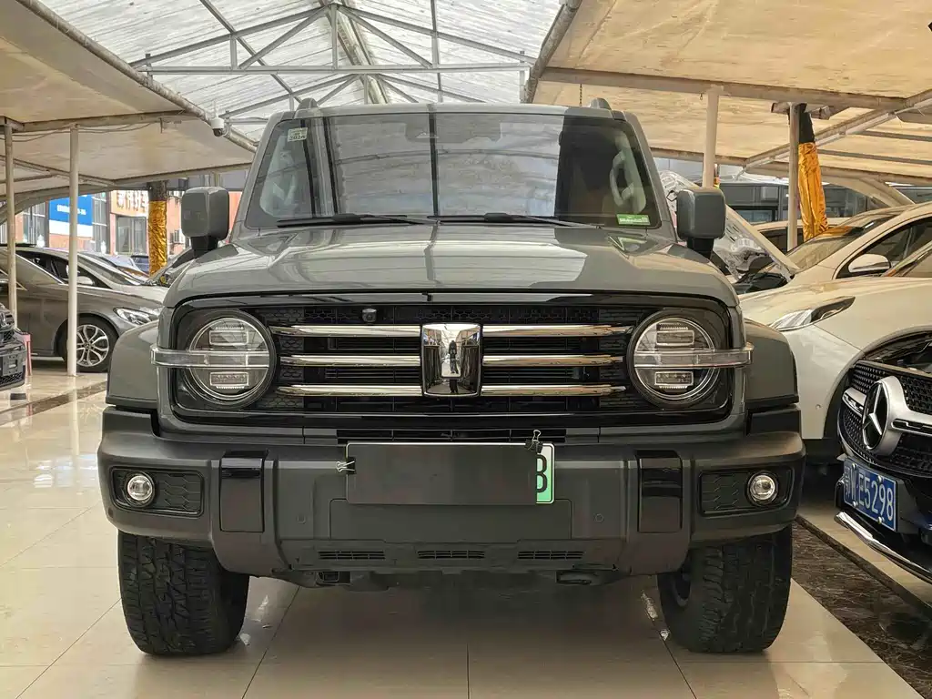 TANK TANK 300 NEW ENERGY