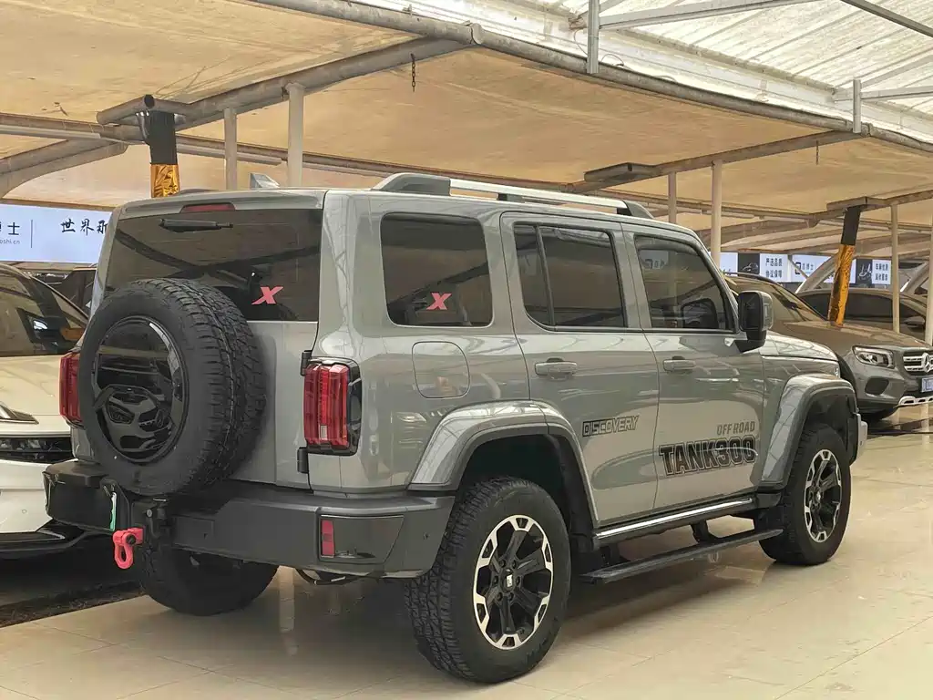 TANK TANK 300 NEW ENERGY